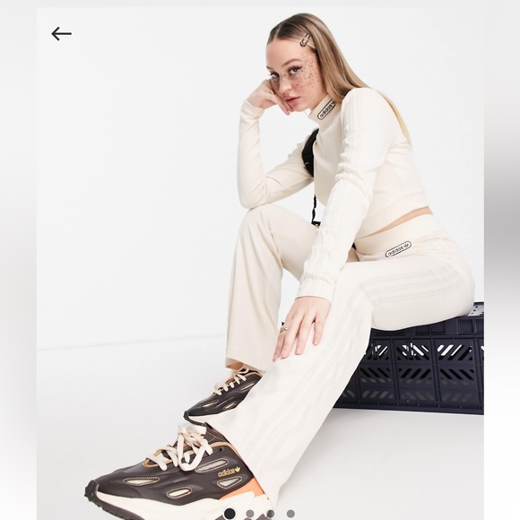 adidas Pants - Adidas Women’s Cream Track Pants